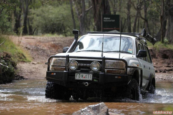 STEEL SIDE STEPS & RAILS 80 SERIES LANDCRUISER